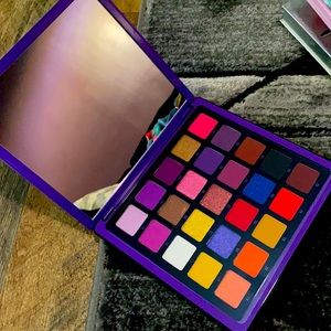 Norvina Collection Palette